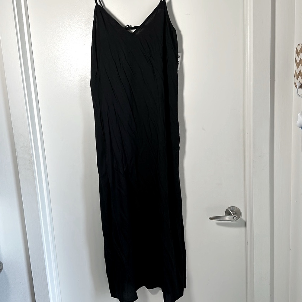 NWT Old Navy Tie Back Maxi Slip Dress With Side Slits (Size M) Black